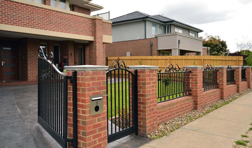 Mẫu tường rào xây đẹp – Xu hướng thiết kế bền chắc và thẩm mỹ năm 2025